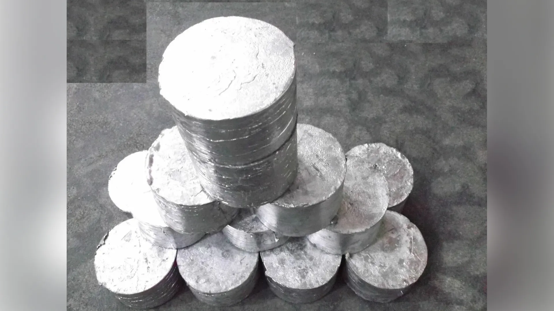 Алюминиевый прокат, изготовление проволока 0.2 м АК0.9